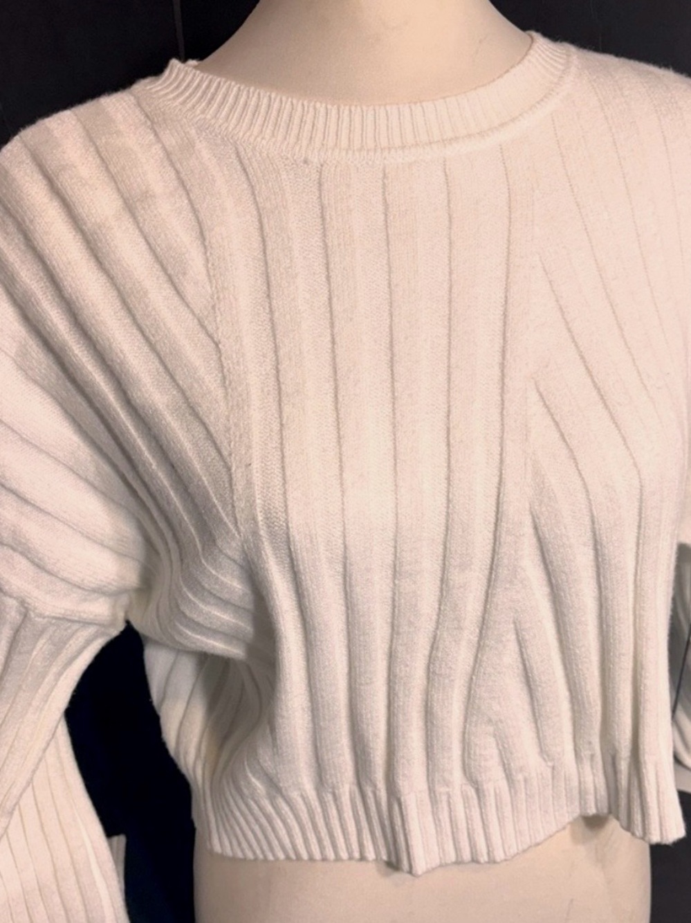 Design Label Chunky Ribbed Winter White Sweater - Picture 7 of 7
